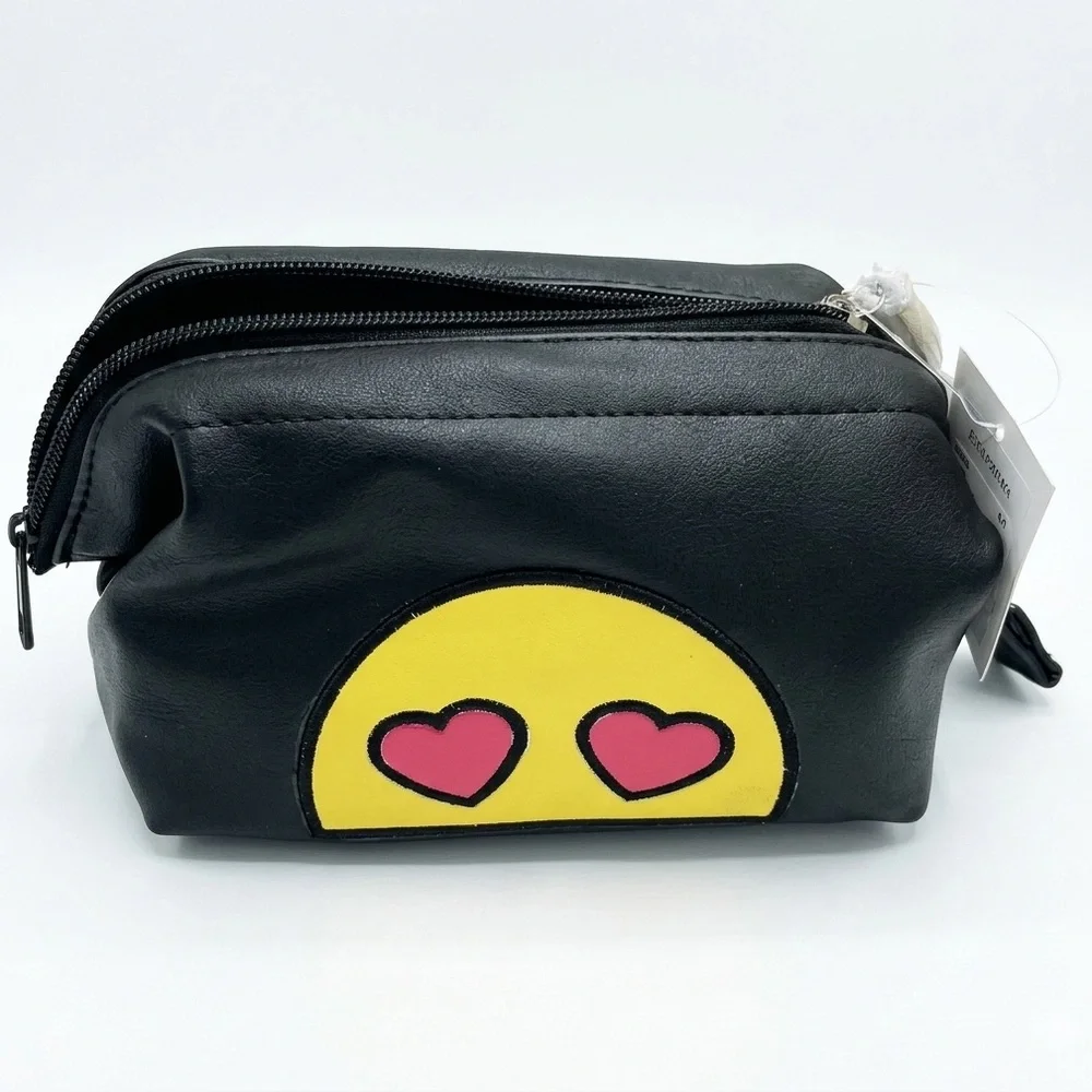NWT Olivia Miller Heart toiletry/ make up bag